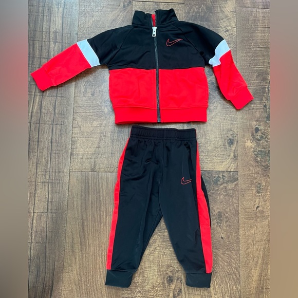Nike Other - Nike toddler boy 2 piece outfit jacket pants 12 months
